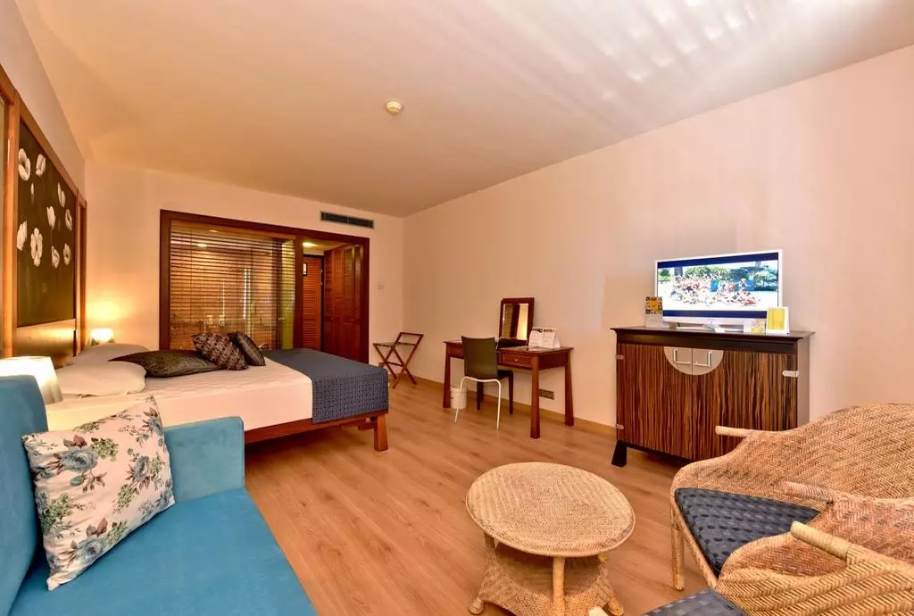 hotel magic life_shabavizparvaz_17.jpg